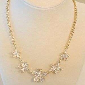 Lilly Pulitzer Beach Club Blooms Necklace NWT